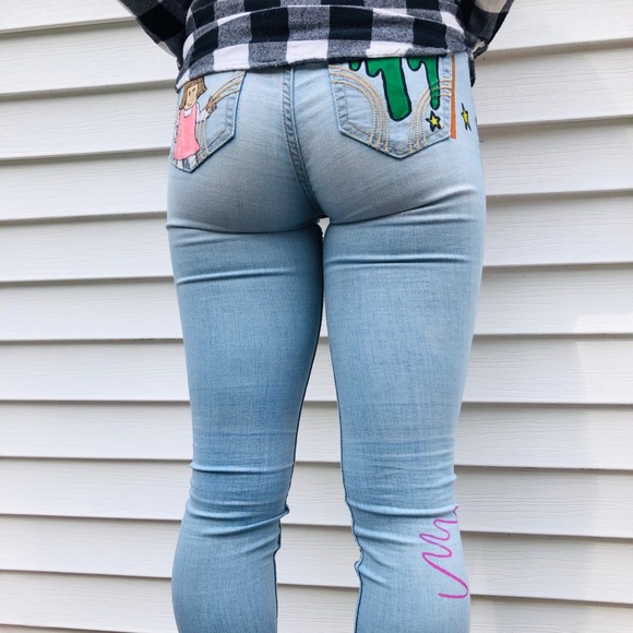 Hand-Painted Jeans - Picture 4 of 6